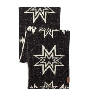 Pendleton Plains Star Scarf = Lambswool Blend - reversible